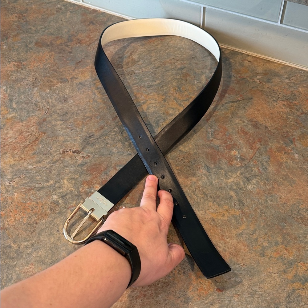Kate Spade White and Black Reversible Belt with Gold Buckle XL NWT - Picture 5 of 6